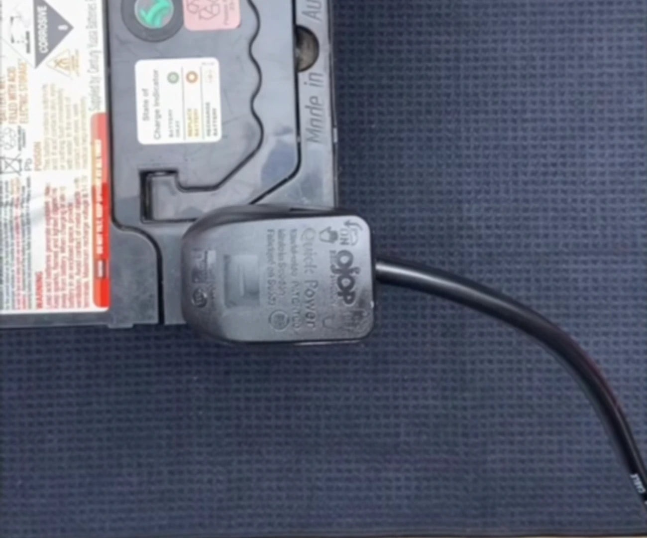 Step 5 - fitting the terminals to the battery